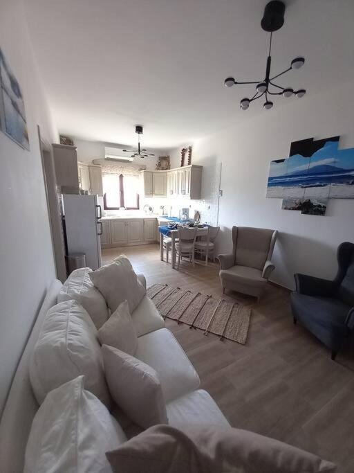 Annissa Appartment Karpathos Esterno foto